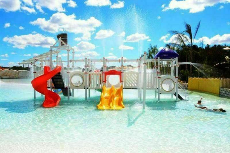 Lacqua Di Roma Com Piscina De Ondas Junior Leilighet Caldas Novas Eksteriør bilde
